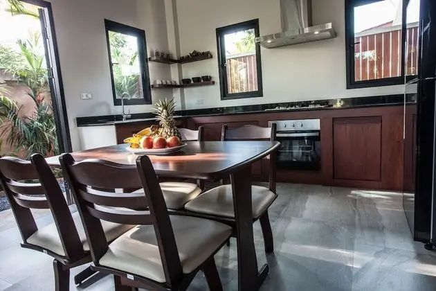 Executive Bungalov