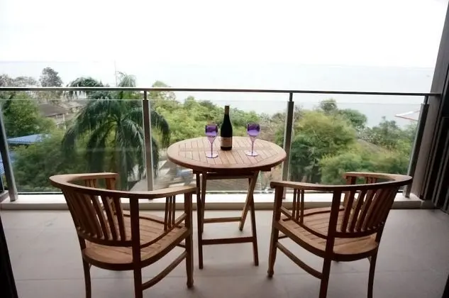 2 Bedroom Apartment with Sea View
