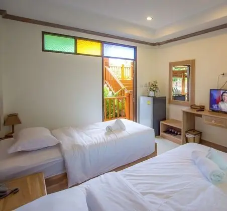 Standard Twin Room