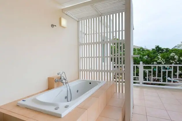 2 Bedroom Apartment with Pool View (No WiFi in room)