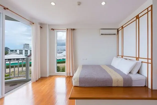 2 Bedroom Apartment with Sea View (No WiFi in room)