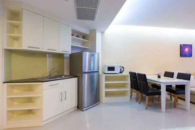 2 Bedroom Apartment with Sea View (No WiFi in room)