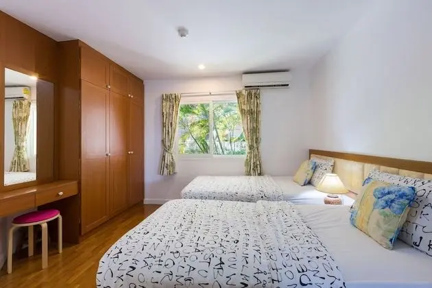 3 Bedroom Apartment next to Swimming Pool (Free WIFI in room)