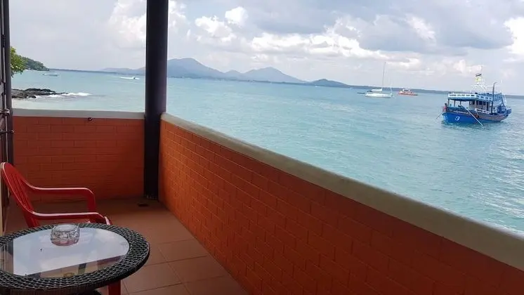 Seafront Room