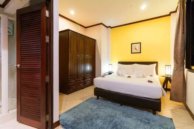 3-Bedroom Villa with Sea View