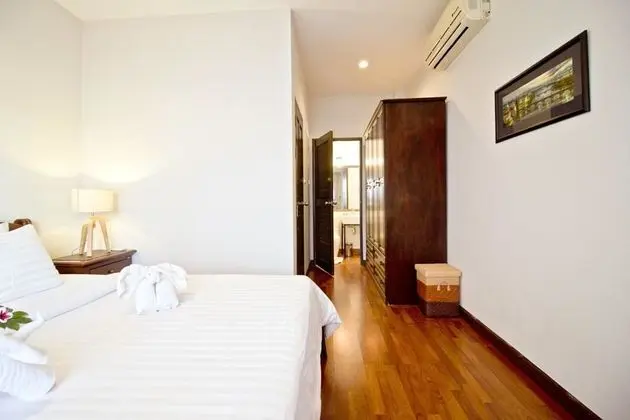 4-Bedroom Villa with Sea View