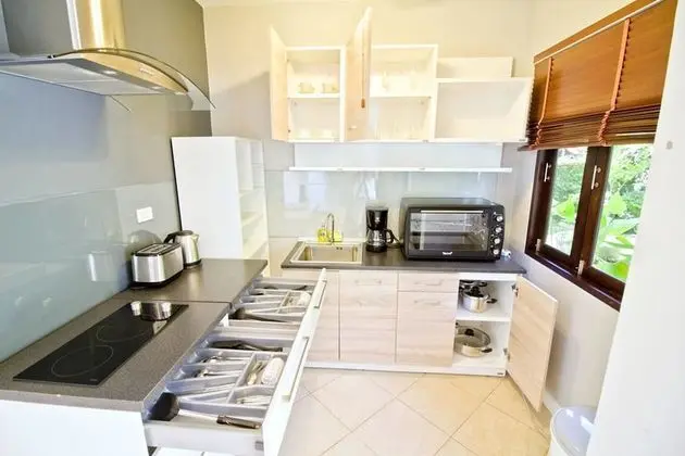 4-Bedroom Villa with Sea View