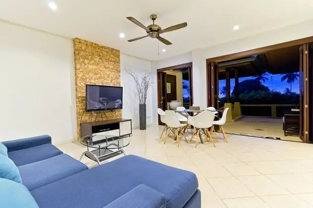 4-Bedroom Villa with Sea View