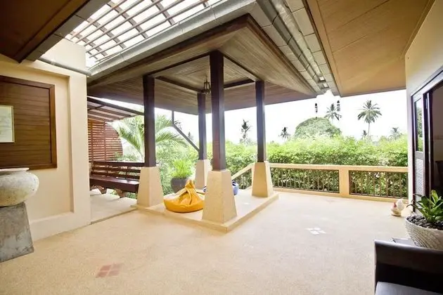 4-Bedroom Villa with Sea View
