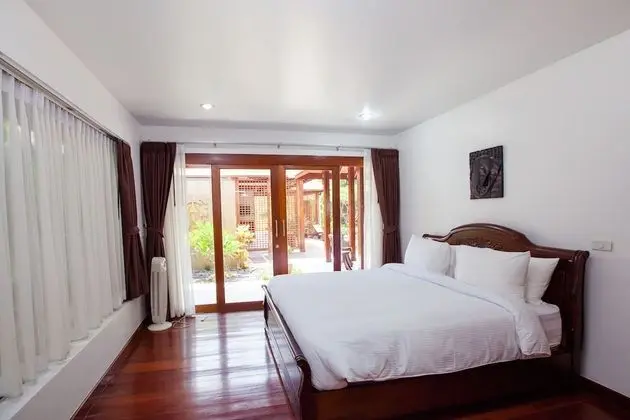 4 Bedrooms Private Pool Villa