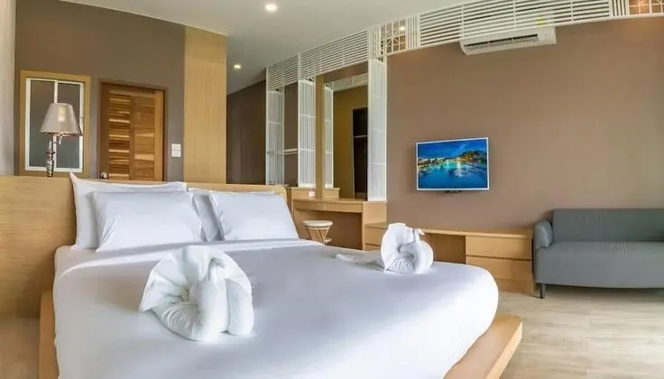 Deluxe Seaview