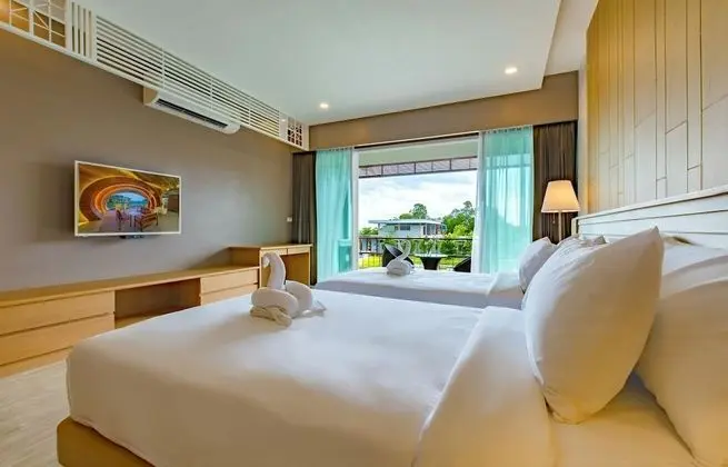 Deluxe Seaview