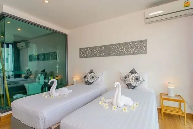 3 Bedrooms Villa 12/19