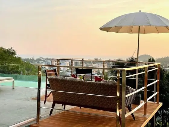 3 Bedrooms Villa 12/19