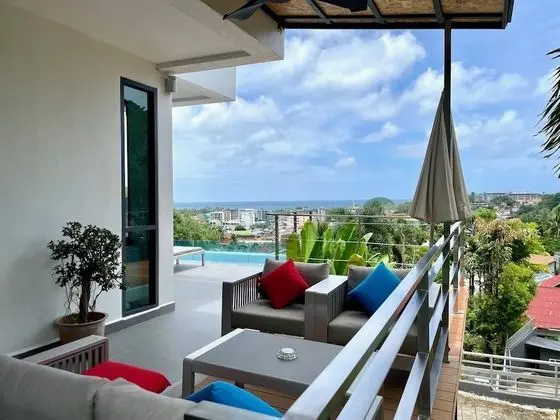 3 Bedrooms Villa 12/19