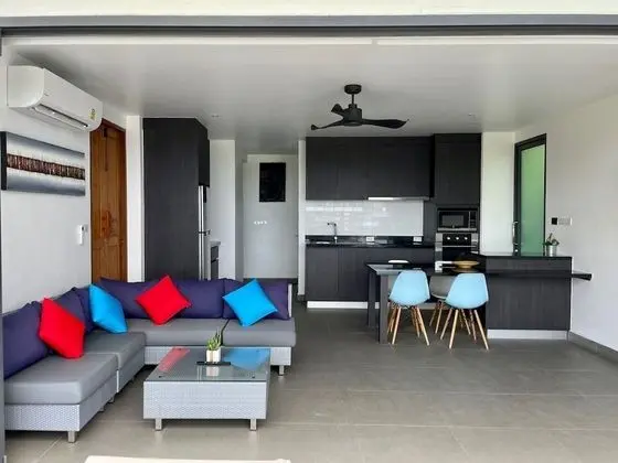 3 Bedrooms Villa 12/19