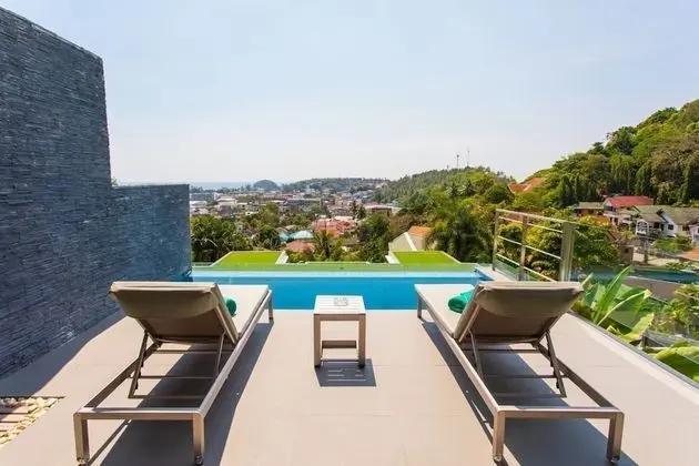 3 Bedrooms Villa 12/19