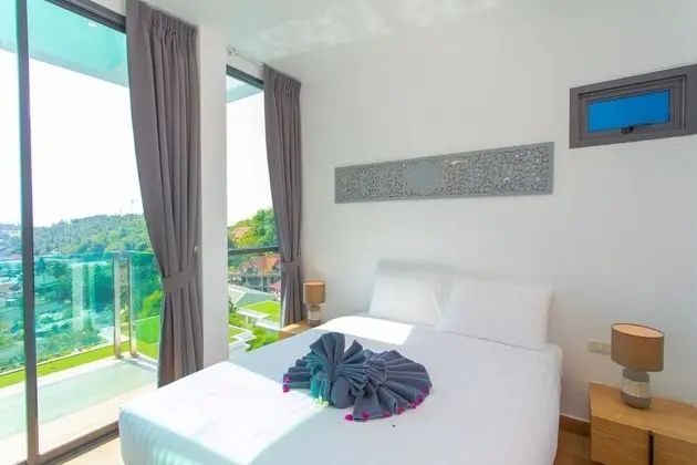 5 Bedrooms Villa 12/21