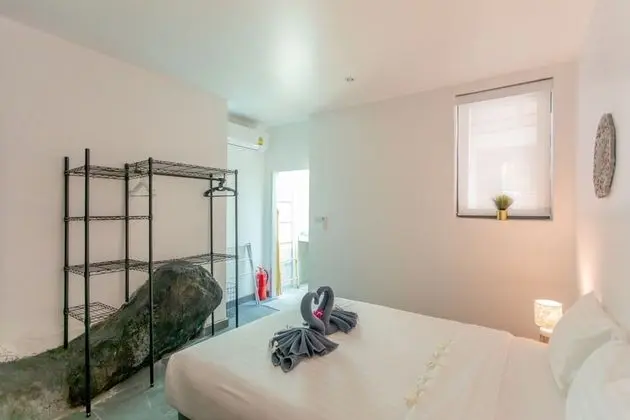 5 Bedrooms Villa 12/21
