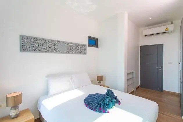 5 Bedrooms Villa 12/21