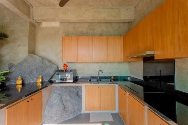 5 Bedrooms Villa 12/21