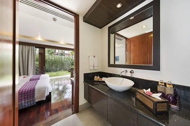 Luxury 5 Bedrooms Villa