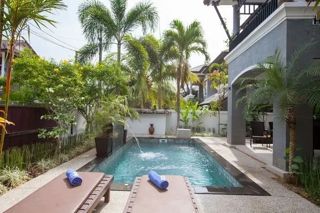 Deluxe Villa, 3 Yatak Odası, Havuz Manzaralı, Havuz Kenarı