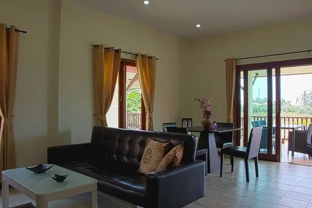 3 Bedrooms Bungalow
