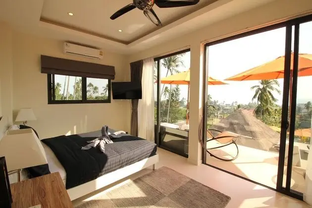 Villa 1 (Pool and Seaviews)