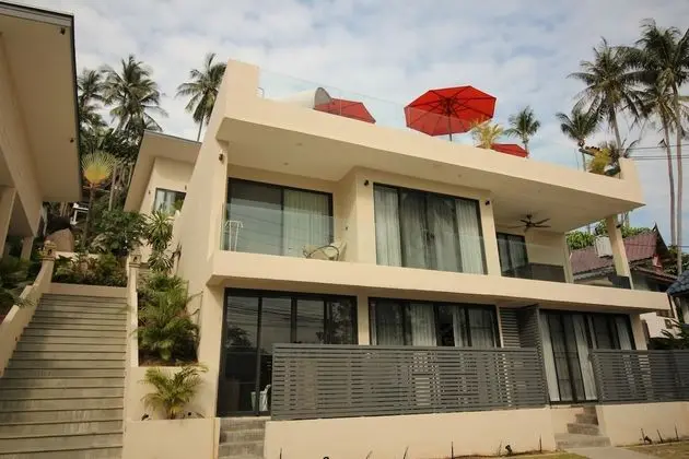 Villa 3 (Partial Seaviews on Roadside)