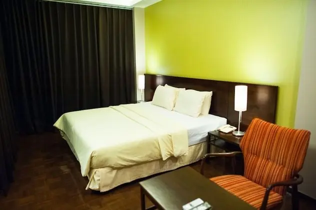 Deluxe King Bed Room