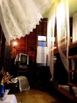 6-Bed Mixed Dormitory