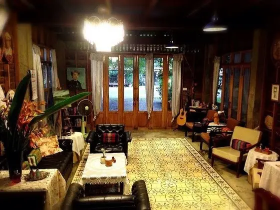 6-Bed Mixed Dormitory