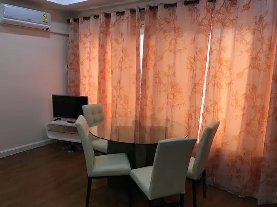 Basic Apart Daire, 2 Yatak Odası, Mutfak, Denize Bakan