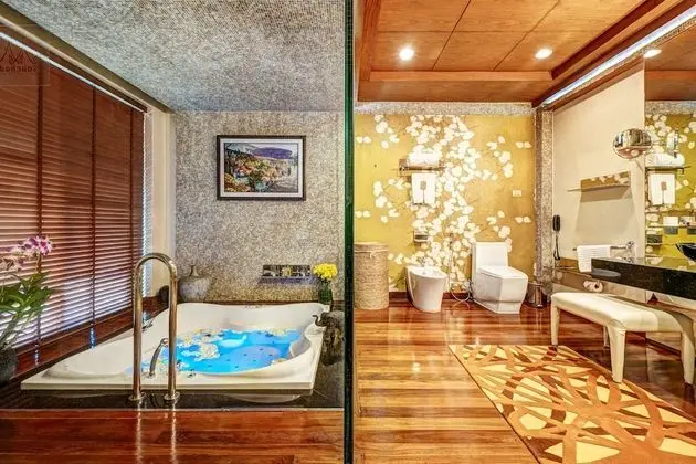 Royal Suite