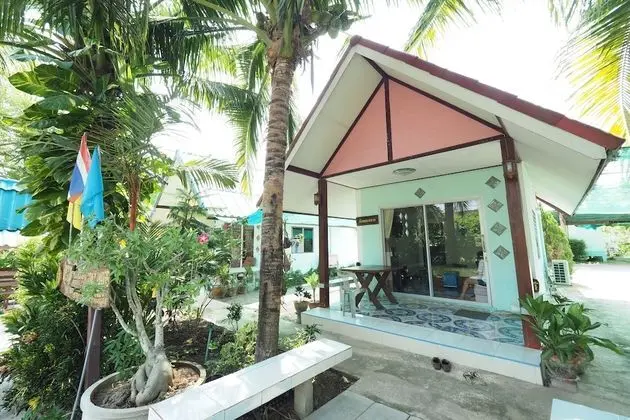 Bungalow with River View