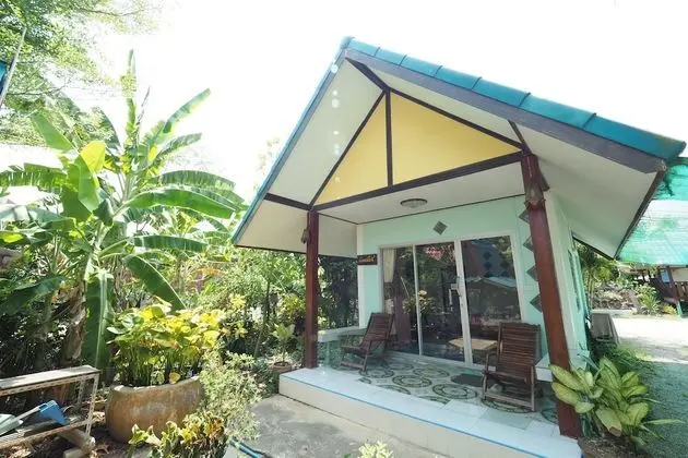 Bungalow with River View