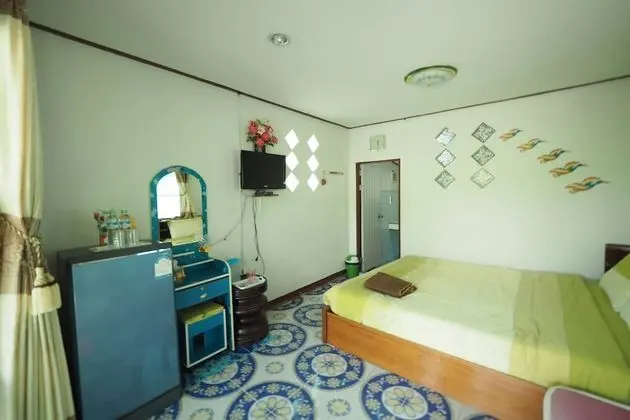 Bungalow with River View