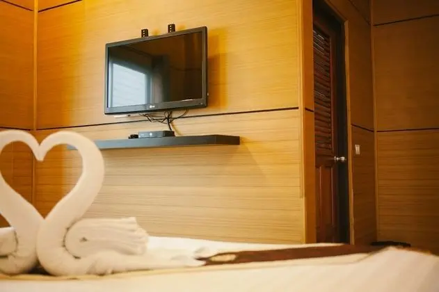 2 Bedroom