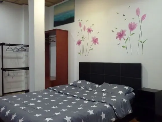 Deluxe Double (Private Bathroom)