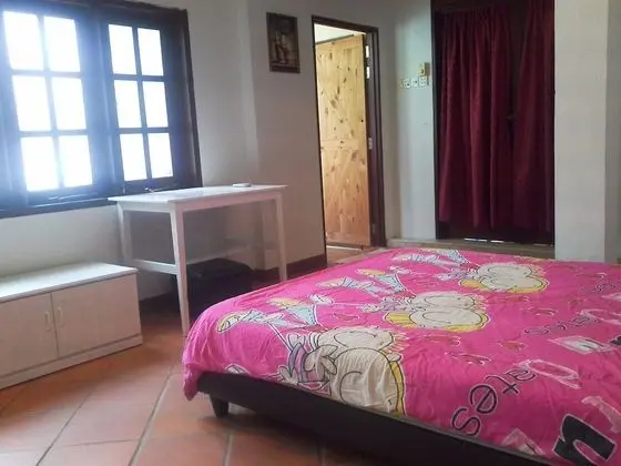 Deluxe Double (Private Bathroom)
