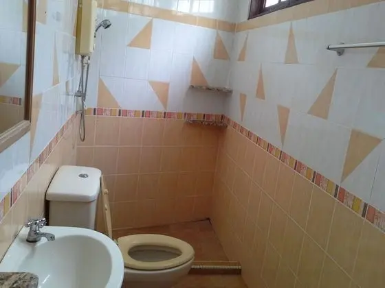 Deluxe Double (Private Bathroom)