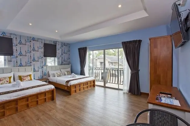 Superior Family Room