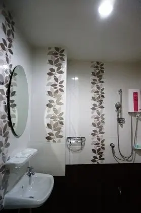 Deluxe Double Room with Partial Ocean View
