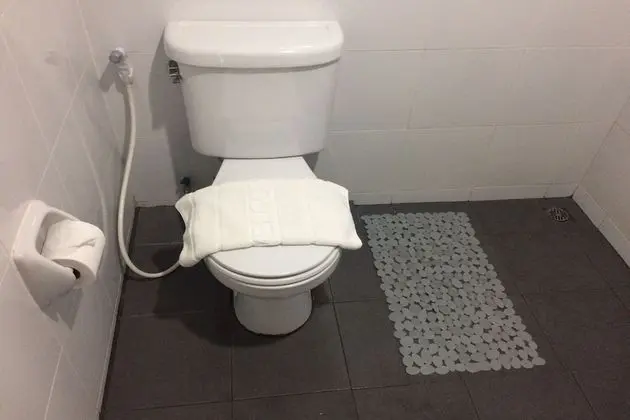Deluxe Oda, 1 En Büyük (King) Boy Yatak