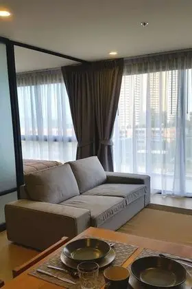 One Bedroom Apartment