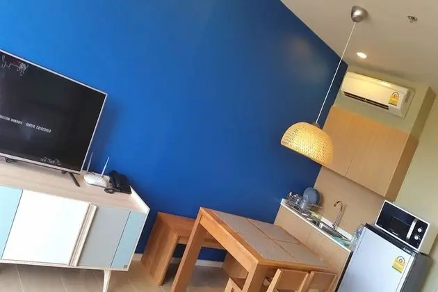 One Bedroom Apartment
