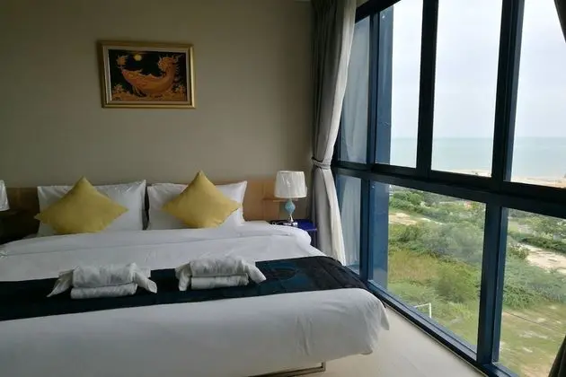 One Bedroom with Sea View
