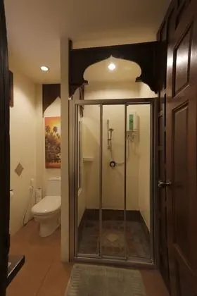 Deluxe pool access