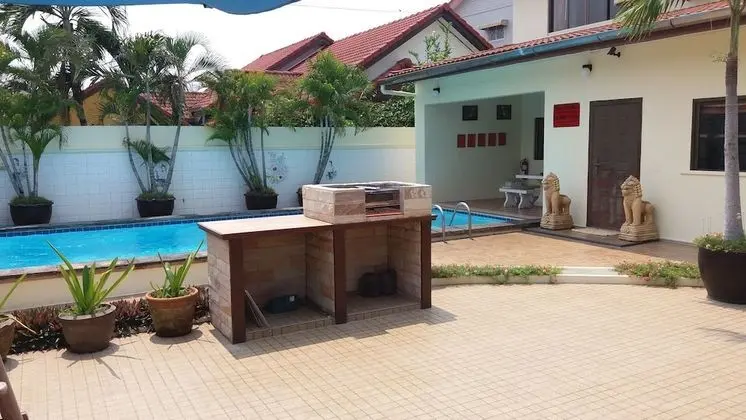 4 Bedrooms Private Pool Villa